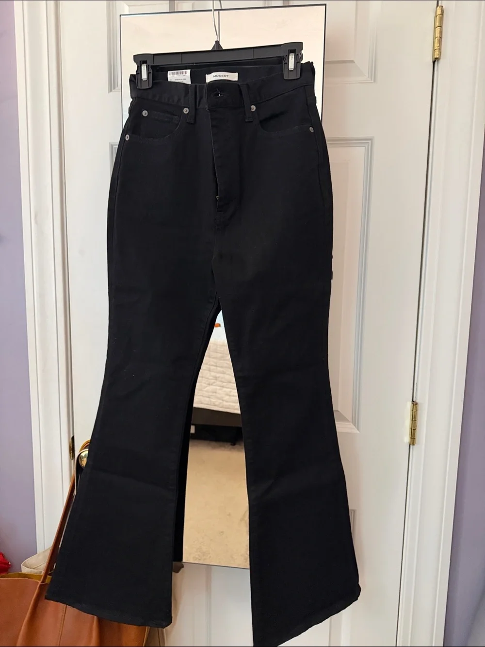 Moussy Black Rebirth Flare